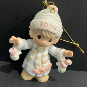 Precious Moments Christmas Ornament 2004